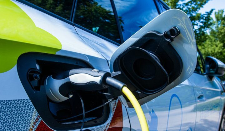 High-Mileage EVs Show Lower MOT Failure Rates Than Petrol Cars in UK Study